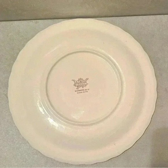 Vintage Royal China Warranted 22 Karat Gold QUBAN ROYAL 10.5” Dinner Plate - Picture 8 of 11